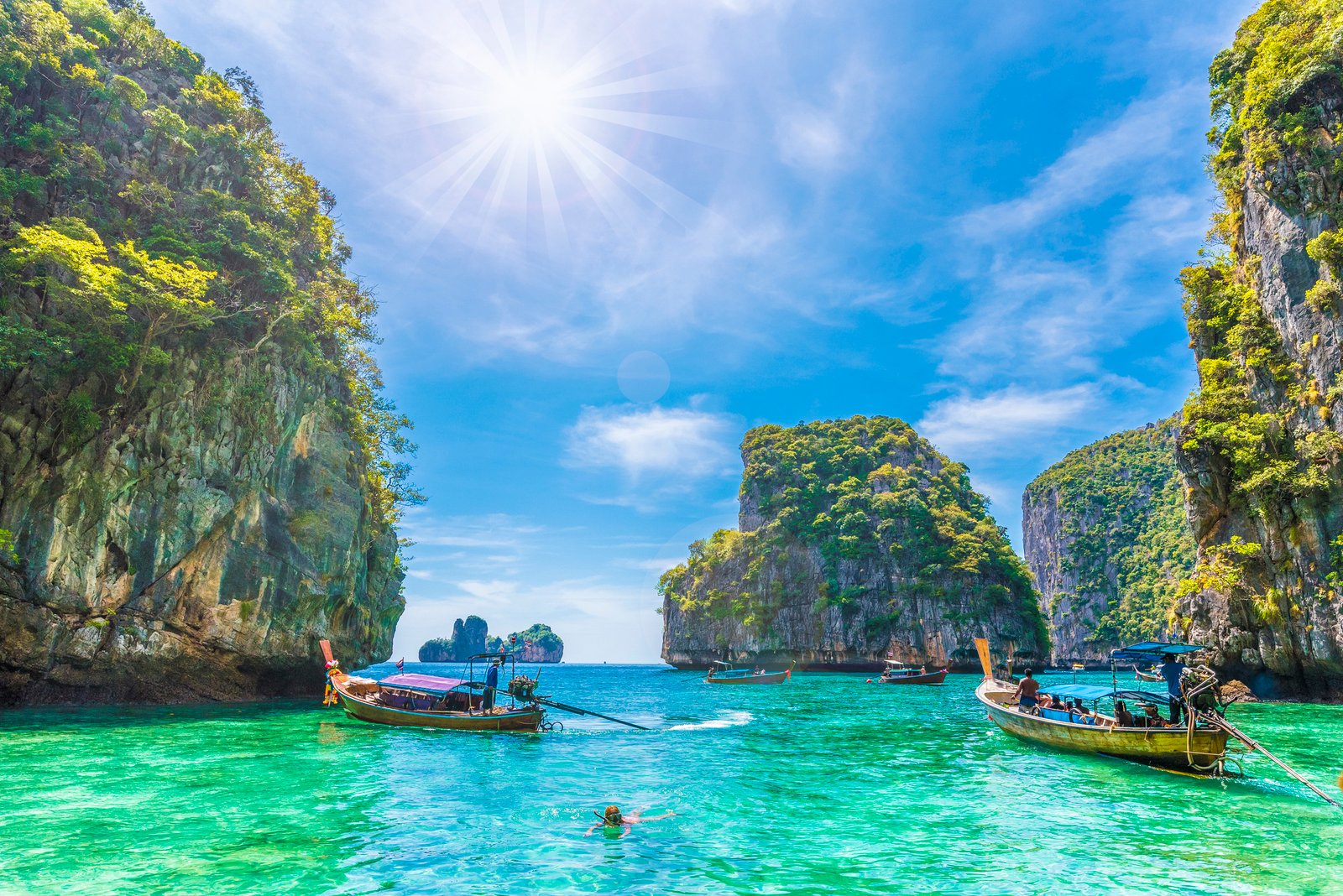 Loh Samah Bay, Phi Phi Islands